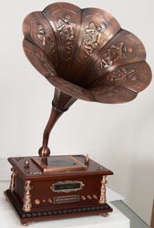 �����-������������� GRAMOPHONE PB-1811/AC/B